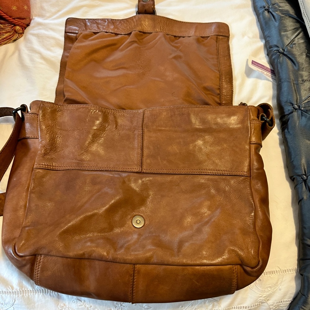 The Trend Leather Computer Bag - Picture 6 of 7